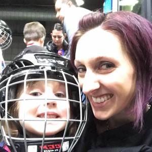 Meet your Posher, Lauren